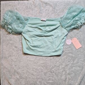 Puff-Sleeve Lace Crop Top in Mint